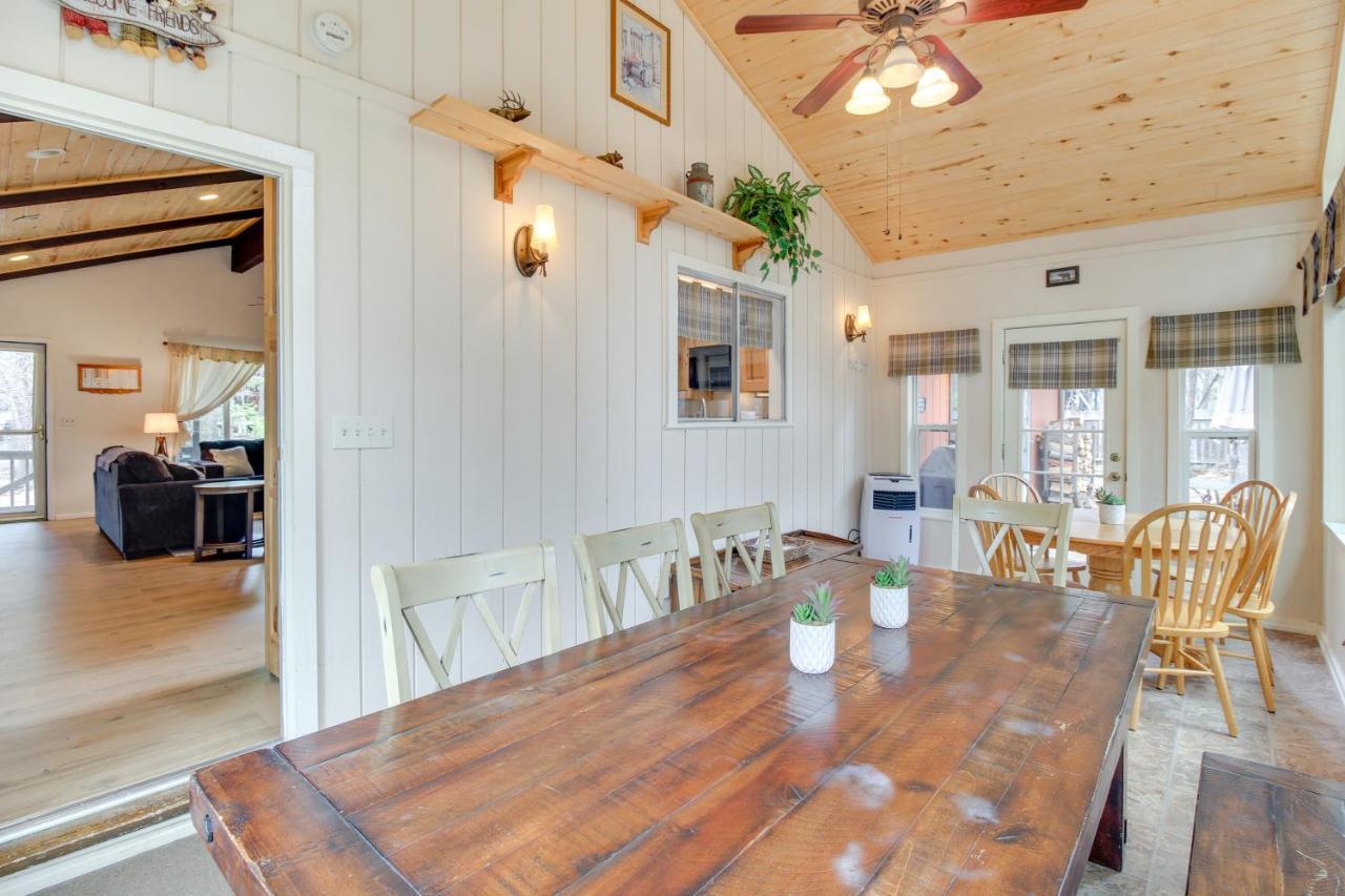 Updated Country Club Cabin, Near Golfing And Hiking! Indian Pine Экстерьер фото