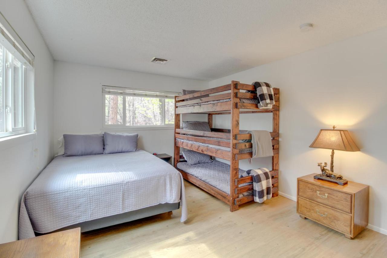 Updated Country Club Cabin, Near Golfing And Hiking! Indian Pine Экстерьер фото